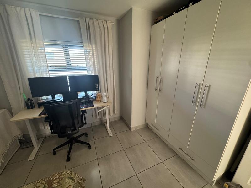 2 Bedroom Property for Sale in Island View Western Cape